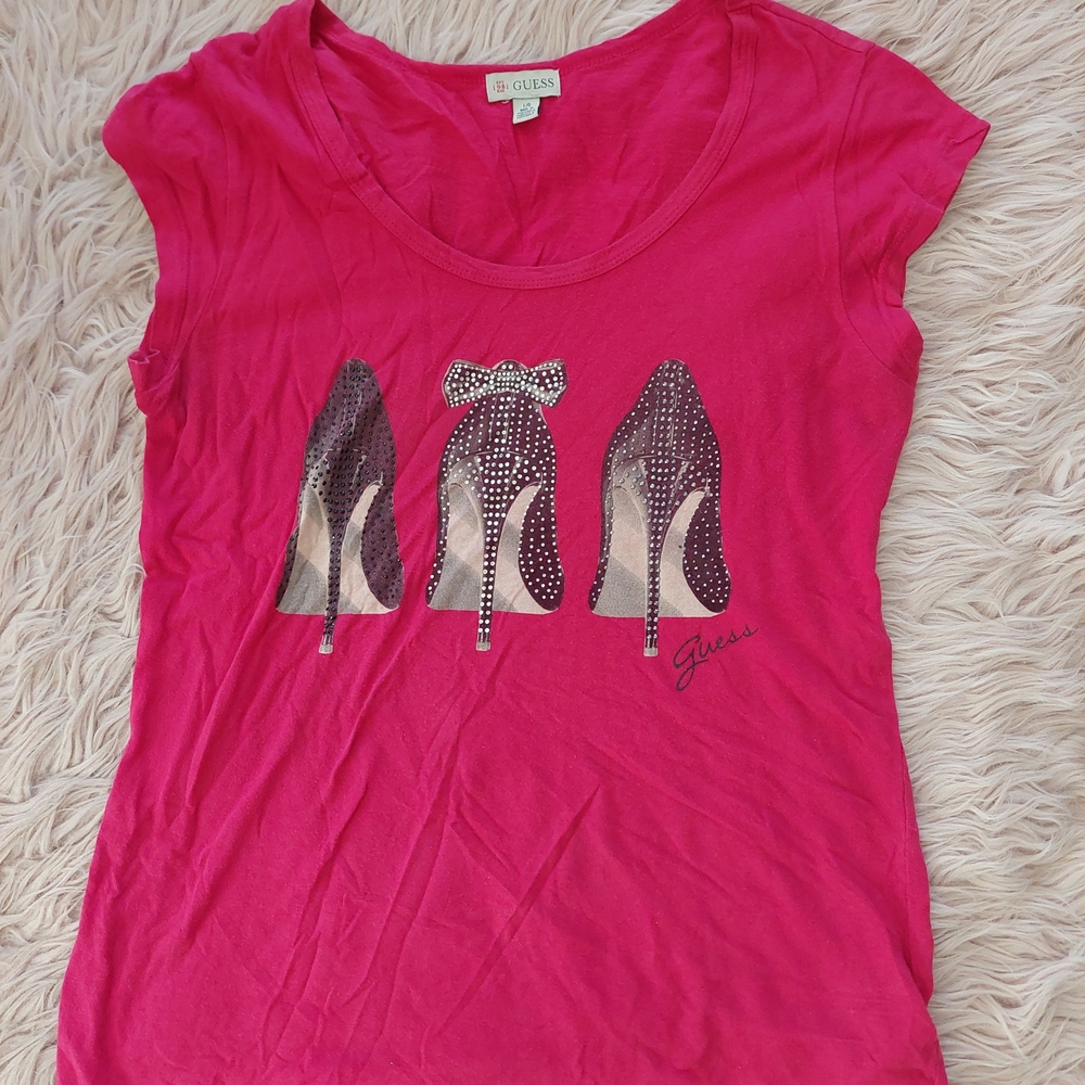 👕2☆ for $12: Guess Pink Graphic Women's Top